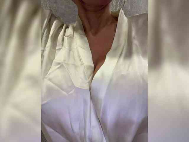 OrgazMia webcam