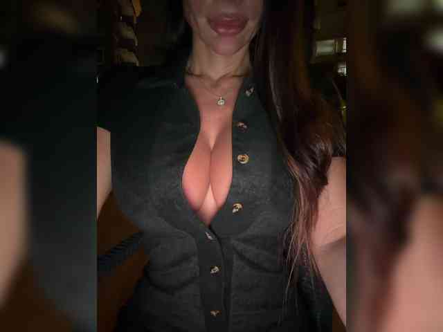 OrgazMia webcam