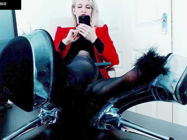 MsPerfection's BongaCams show and profile