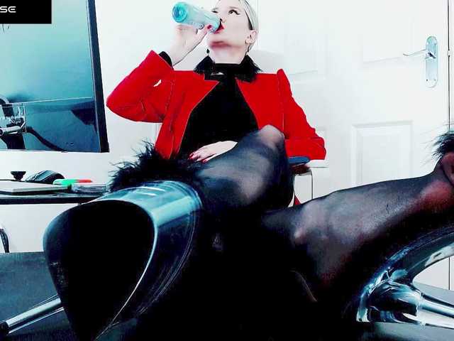 MsPerfection's BongaCams show and profile