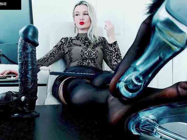 Ms_PERFECTION webcam