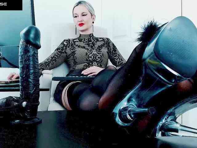 Ms_PERFECTION webcam