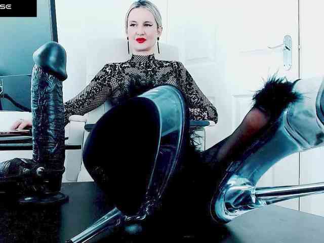 Ms_PERFECTION webcam