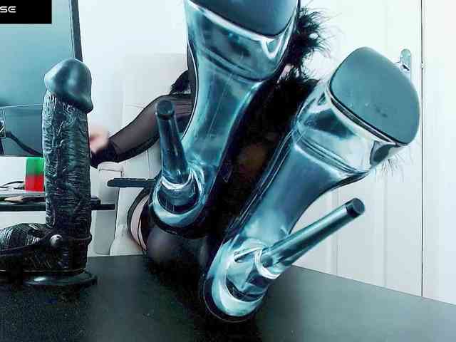 Ms_PERFECTION webcam