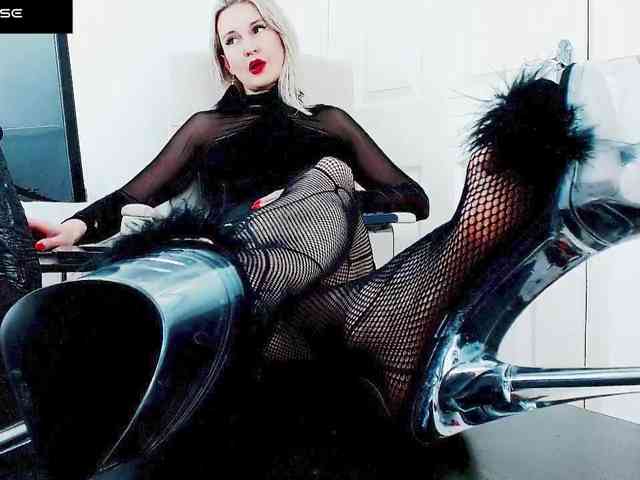 Ms_PERFECTION webcam