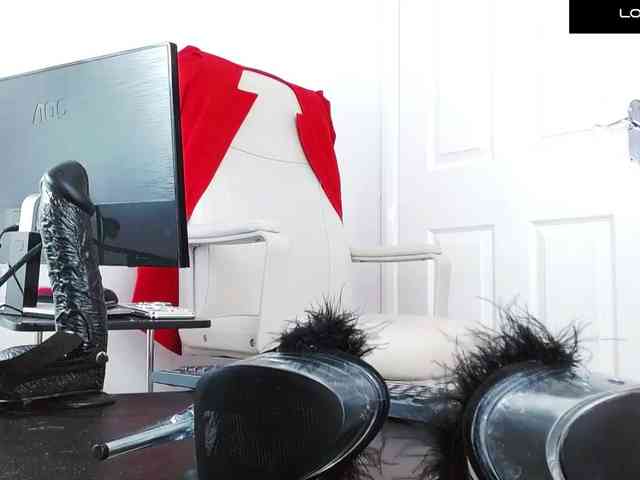 Ms_PERFECTION webcam