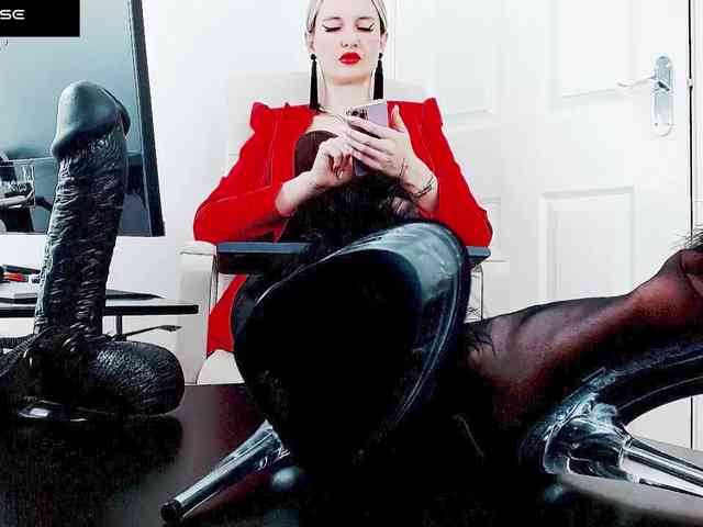 Ms_PERFECTION webcam