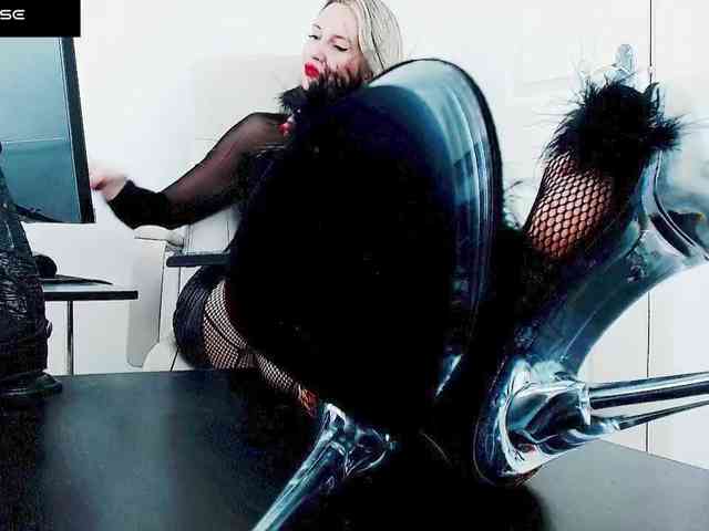 Ms_PERFECTION webcam