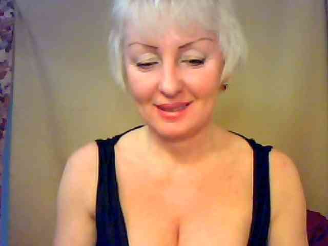 HotPussVxZ webcam