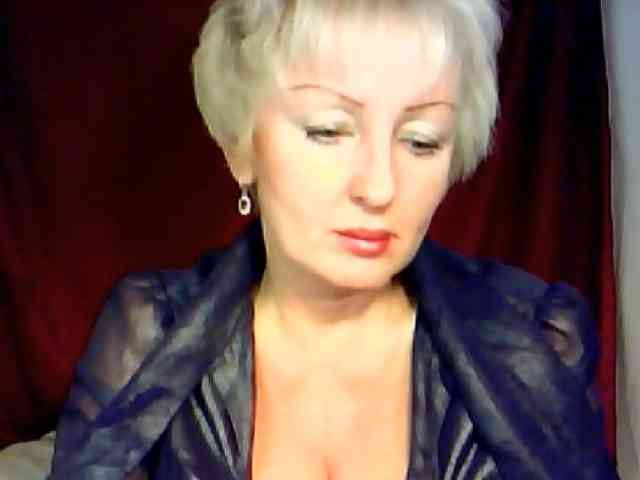 HotPussik-69-ZvZ webcam
