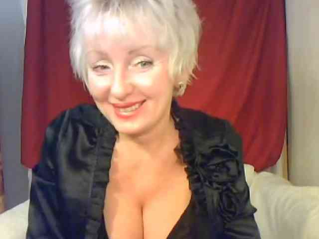 SweetHot-IM_69 webcam