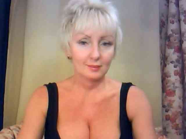 HotPussVxZ webcam