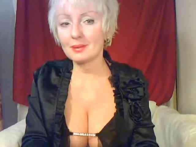 SweetHot-IM_69 webcam