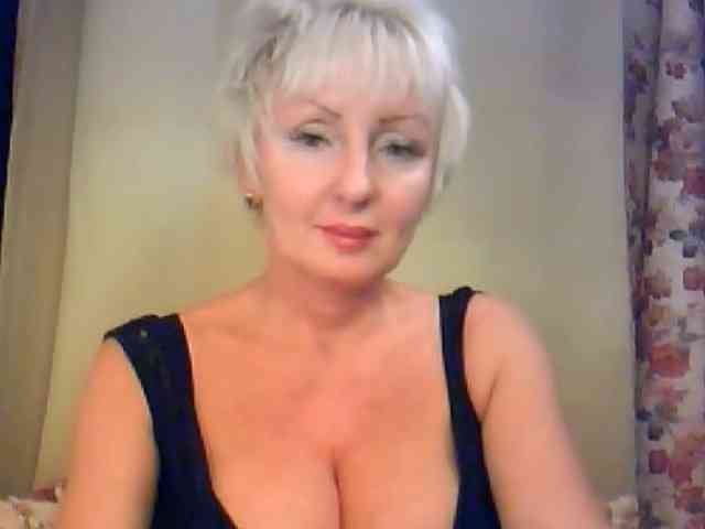 HotPussik-69-ZvZ webcam