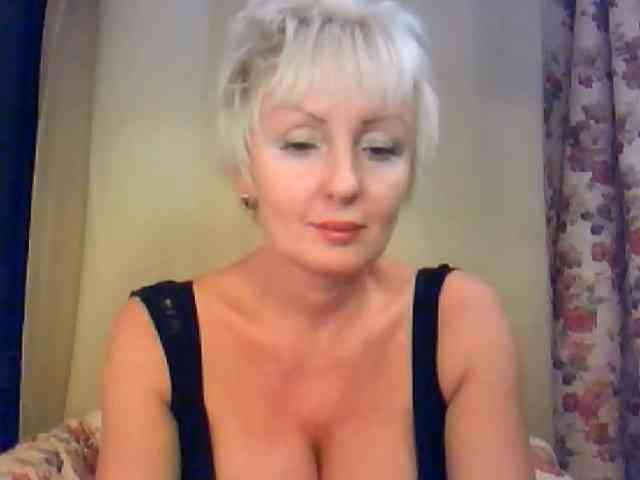 HotPussVxZ webcam