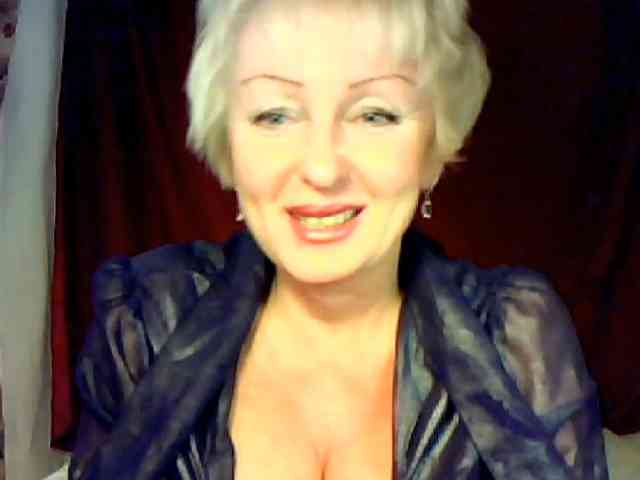 HotPussik-69-ZvZ webcam