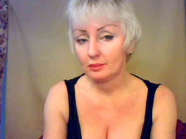 HotPussik-69-ZvZ webcam