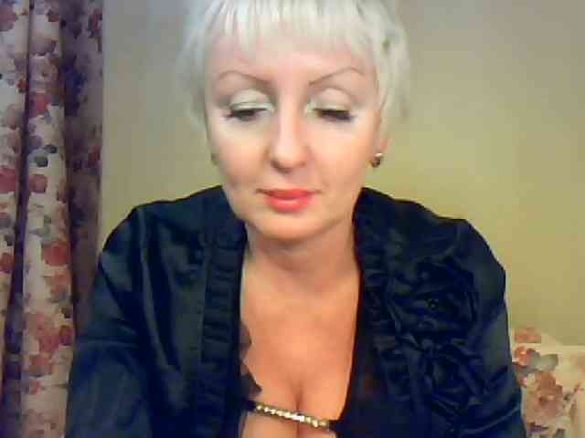 SweetHot-IM_69 webcam