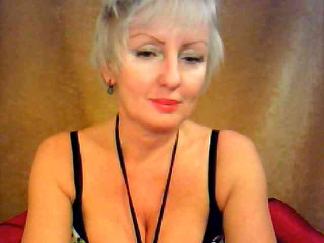 SweetHot-IM_69 webcam