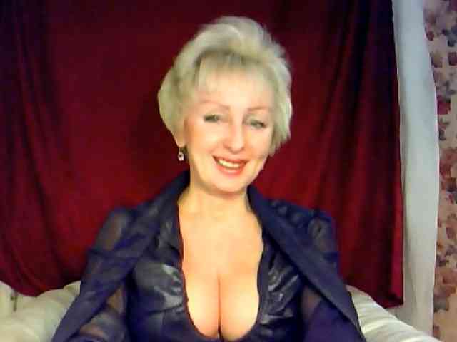 SweetHot-IM_69 webcam