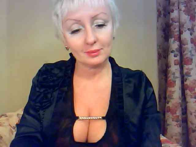 SweetHot-IM_69 webcam