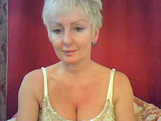 HotPussik-69-ZvZ webcam