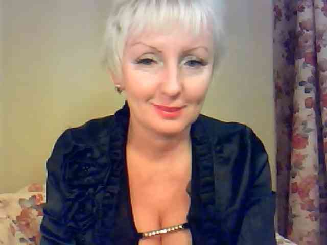 SweetHot-IM_69 webcam