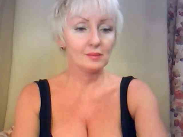 HotPussik-69-ZvZ webcam