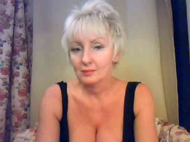 SweetPusik-69 webcam