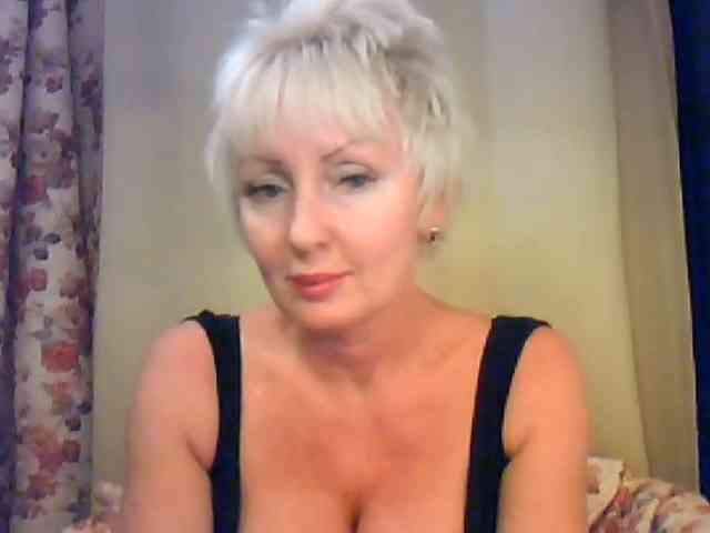 HotPussVxZ webcam