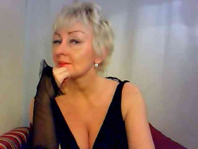 HotPussVxZ webcam