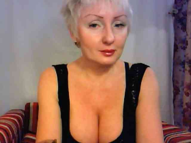 HotPussVxZ webcam