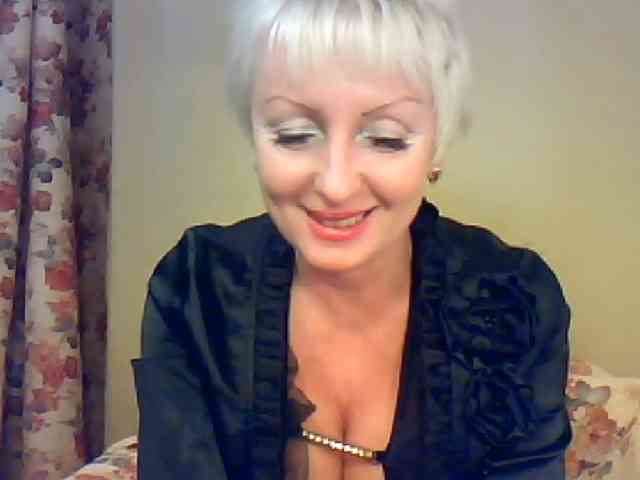 SweetHot-IM_69 webcam