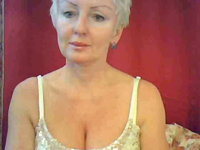 HotPussVxZ webcam