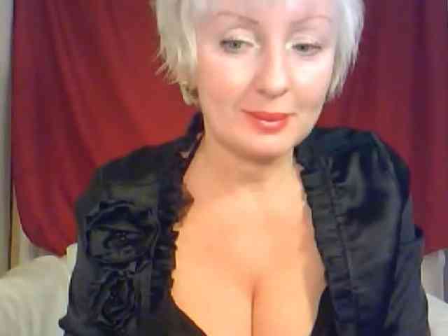 SweetHot-IM_69 webcam