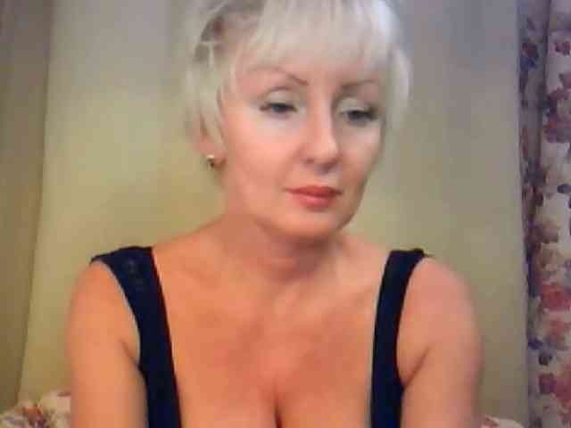 HotPussVxZ webcam