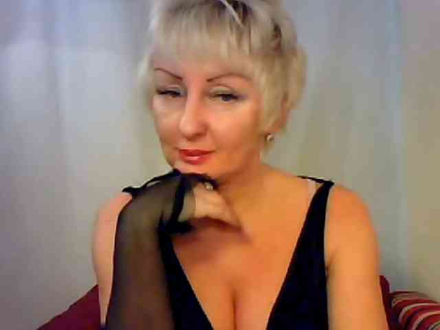 HotPussik-69-ZvZ webcam