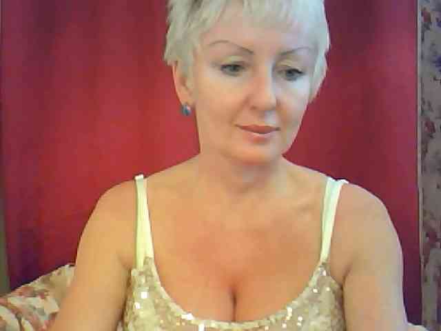 HotPussik-69-ZvZ webcam