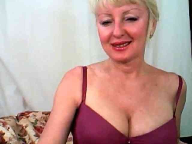 SweetHot-IM_69 webcam