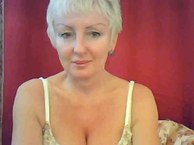 HotPussik-69-ZvZ webcam