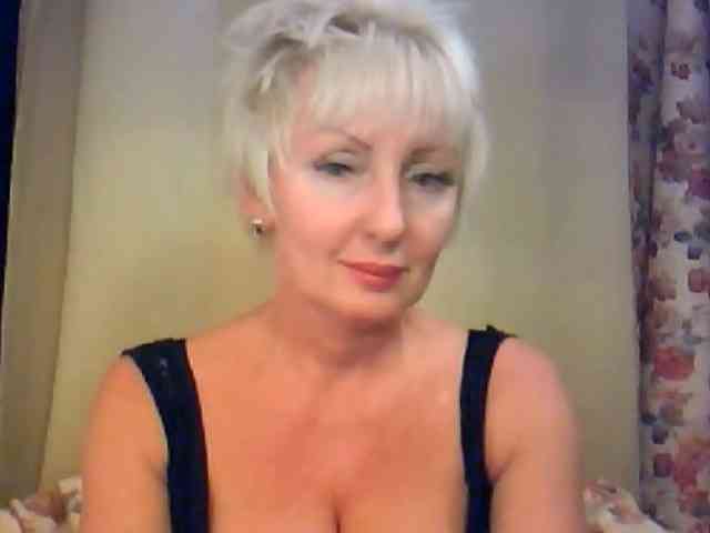 HotPussVxZ webcam