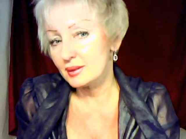 HotPussik-69-ZvZ webcam