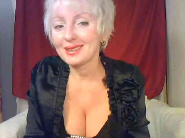 SweetHot-IM_69 webcam