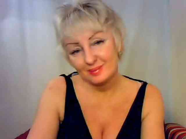HotPussik-69-ZvZ webcam