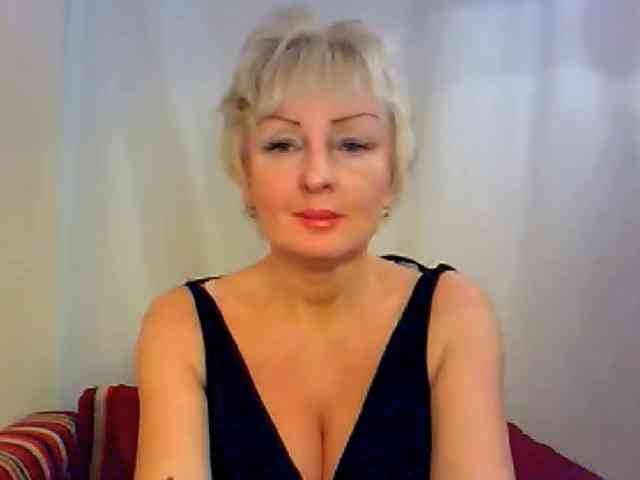 HotPussVxZ webcam