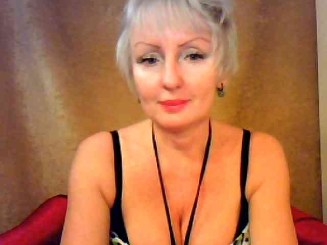 HotPussik-69-ZvZ webcam