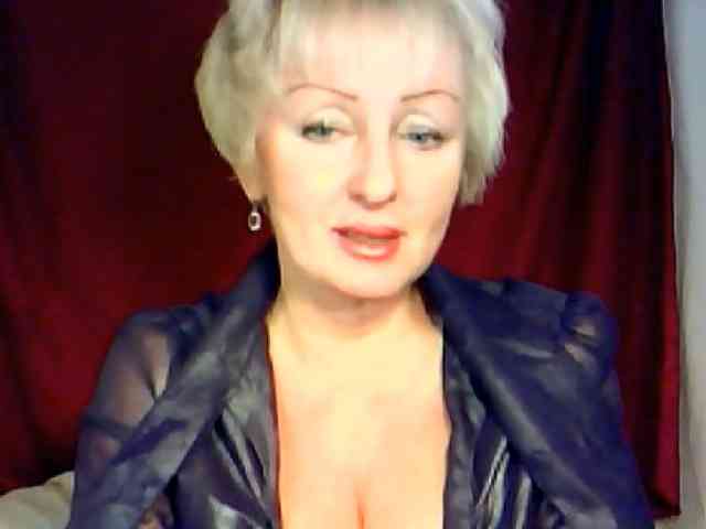 HotPussik-69-ZvZ webcam
