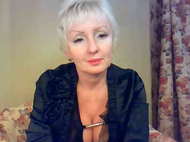 HotPussik-69-ZvZ webcam