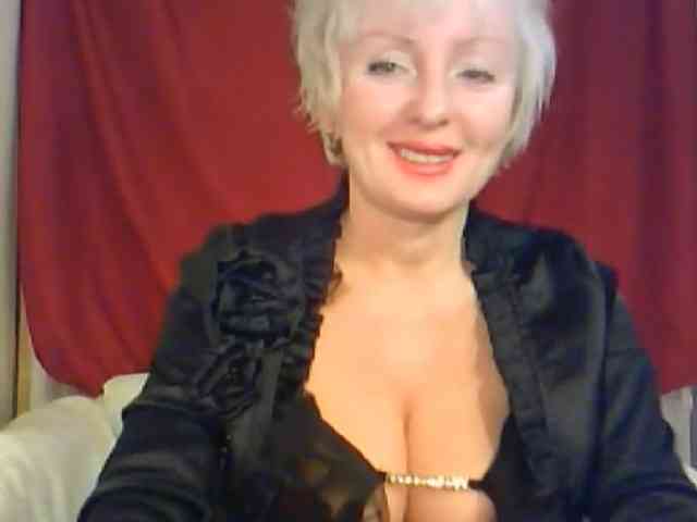 SweetHot-IM_69 webcam