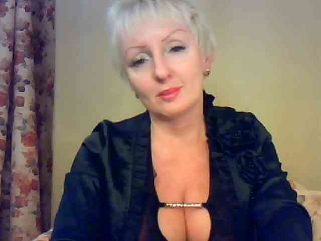 SweetHot-IM_69 webcam